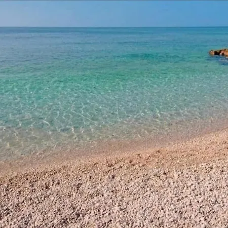 Tina's Seaside Place Apartman